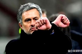 里程碑夜！西汉姆更衣室发声，葡超集结日刷纪录，压力陡增，轮换策略成焦点