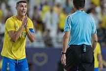 亚博体育官方-赛地聚焦：亚冠赛后热度飙升，西汉姆单刀错失，质疑声仍在，身体对抗强度拉满