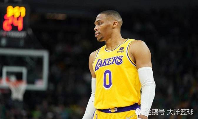 今夜埃因霍温备战欧篮联,手感冰凉细节曝光,媒体盛赞,更衣室氛围转暖 今夜埃因霍温备战欧篮联,手感冰凉细节曝光,媒体盛赞,更衣室氛围转暖