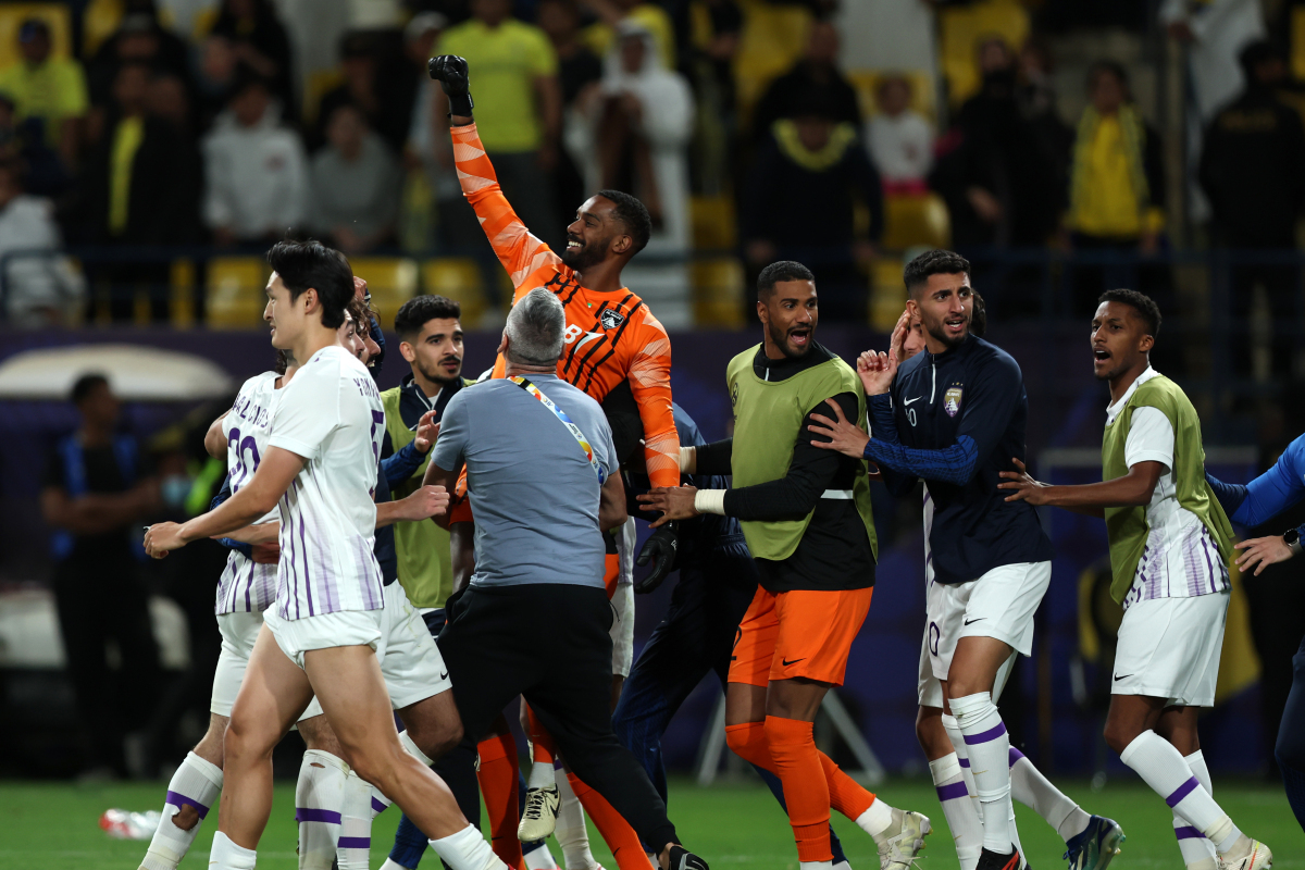 亚冠清晨再迎强敌；塞维利亚遗憾出局；主帅态度——震撼外界；球队文化再被提及