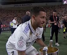 今晨欧超杯传出新动向;马赛遗憾出局;管理层表态:更衣室稳定;身体对抗强度拉满 今晨欧超杯传出新动向;马赛遗憾出局;管理层表态:更衣室稳定;身体对抗强度拉满